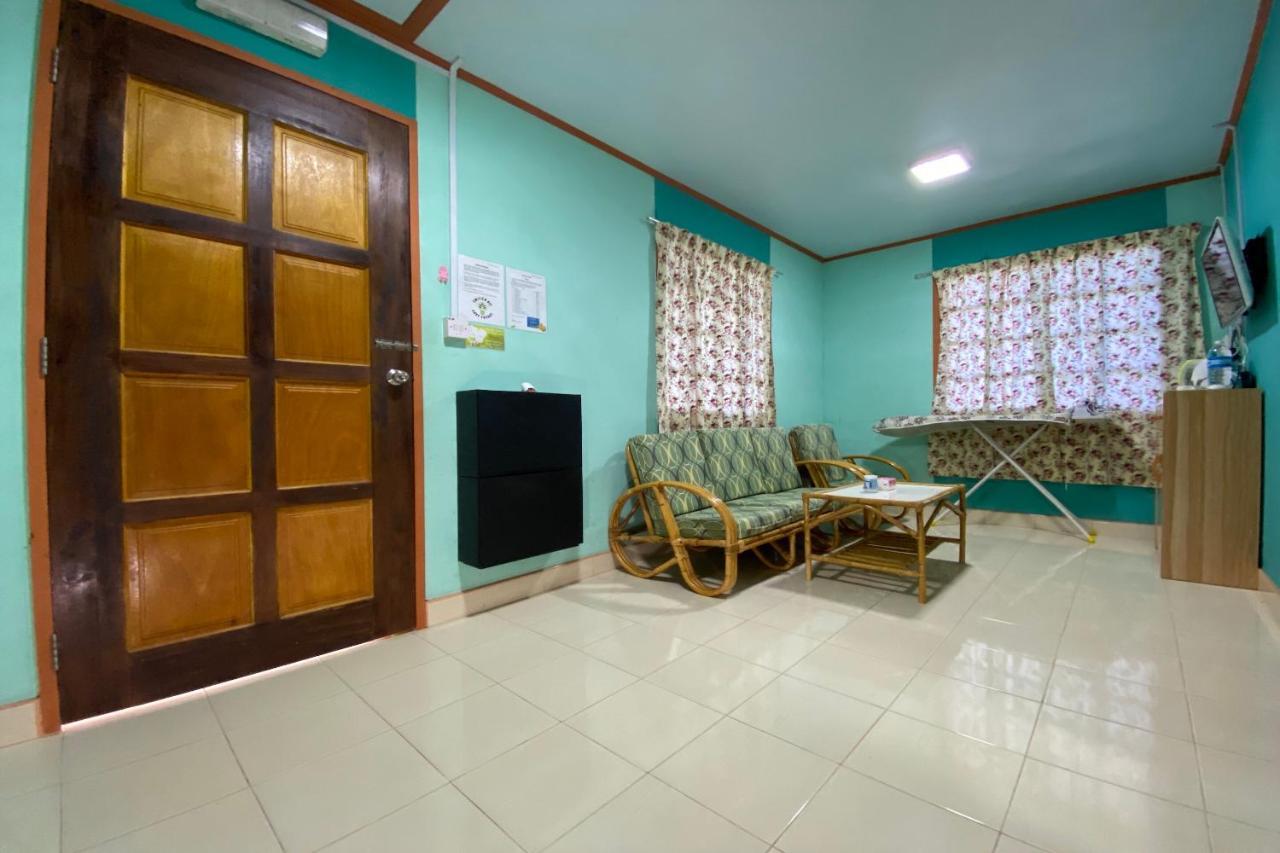 Oyo Home 90286 Yuna Bamboo Rest & Stay Ranau Buitenkant foto