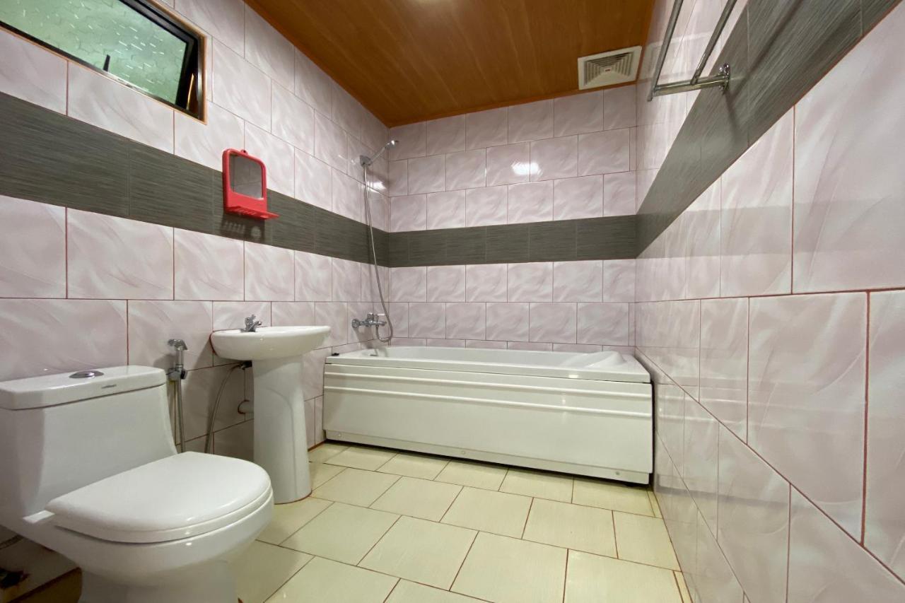 Oyo Home 90286 Yuna Bamboo Rest & Stay Ranau Buitenkant foto